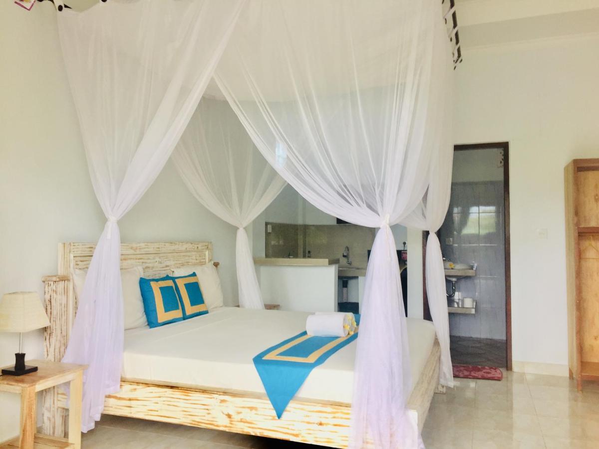 D'Uma Amed Homestay エクステリア 写真