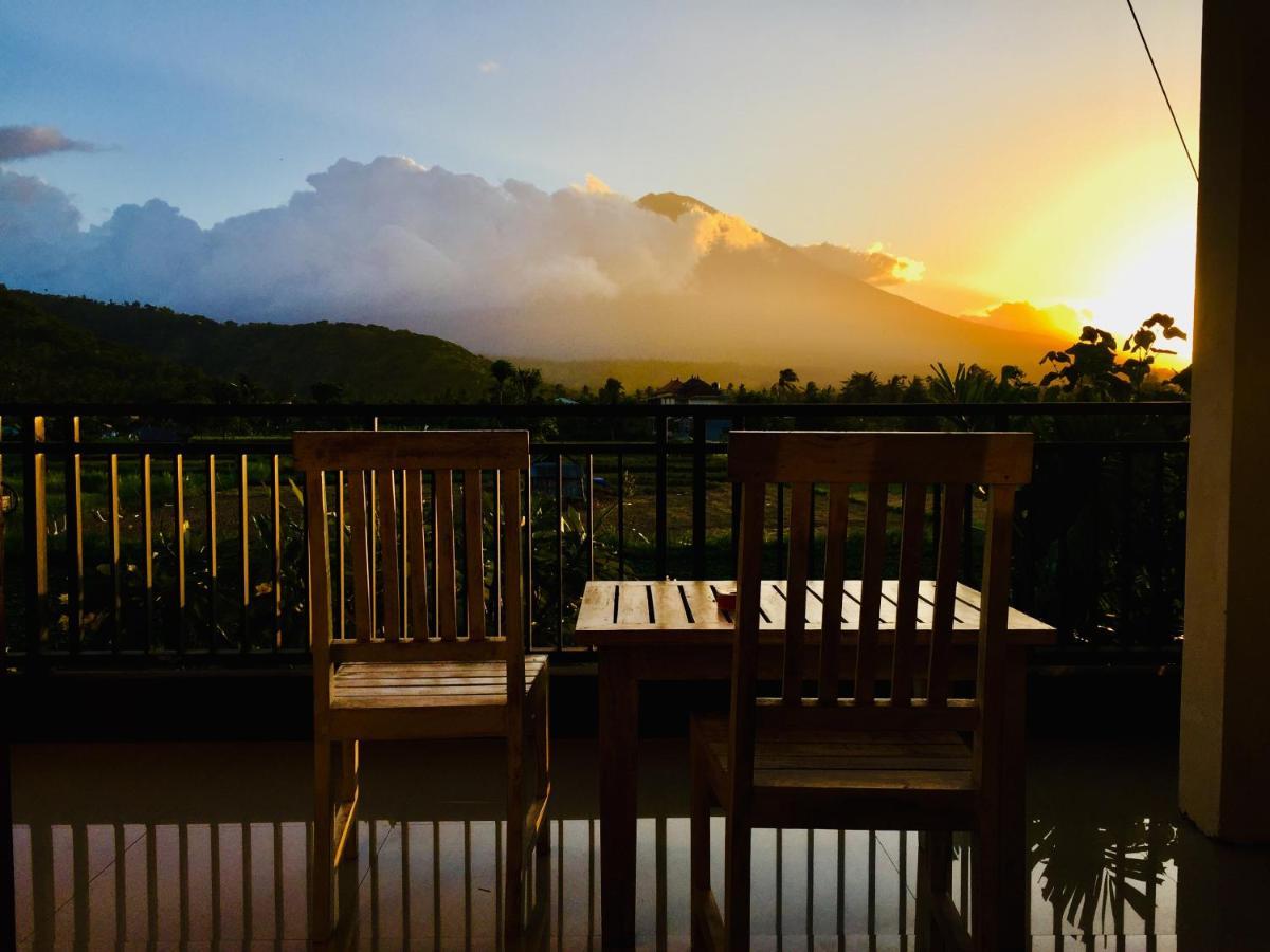D'Uma Amed Homestay エクステリア 写真