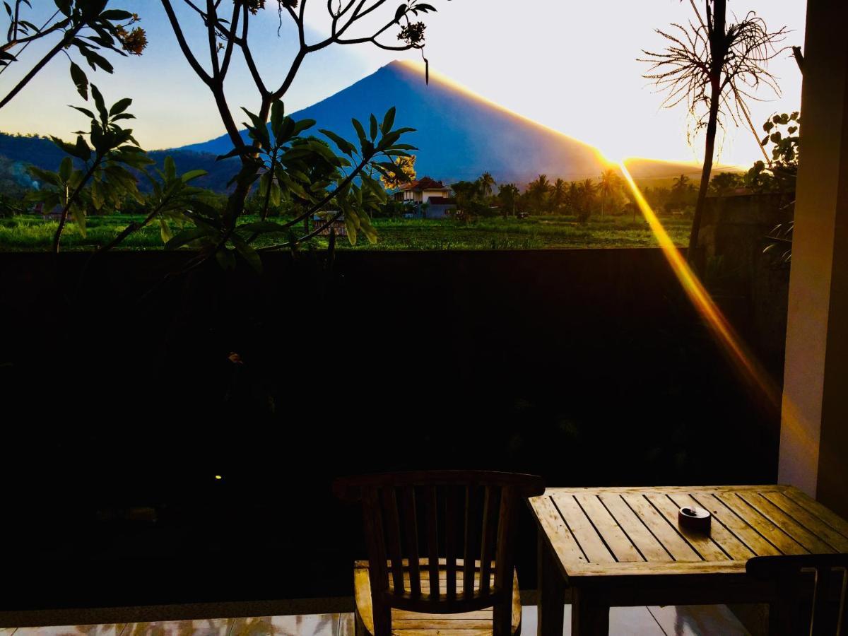 D'Uma Amed Homestay エクステリア 写真