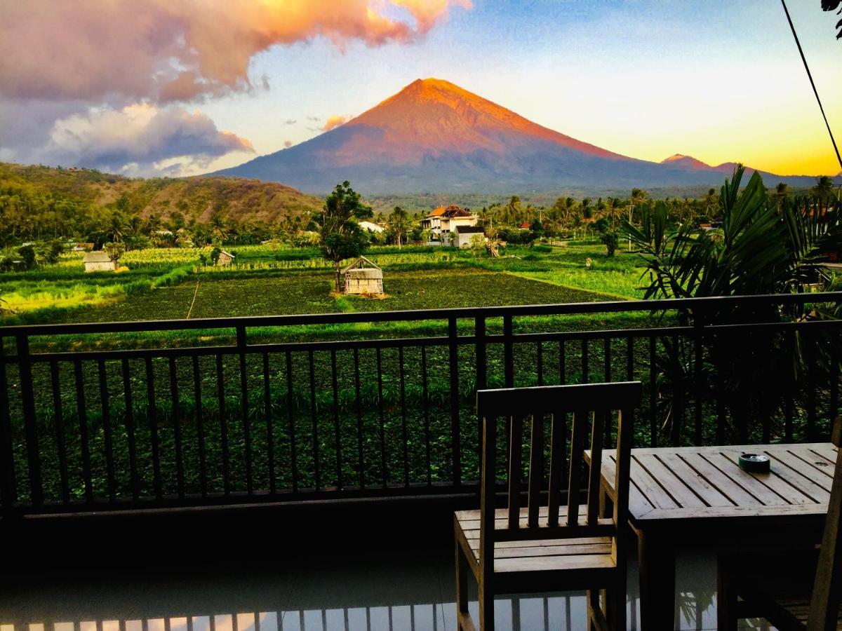 D'Uma Amed Homestay エクステリア 写真
