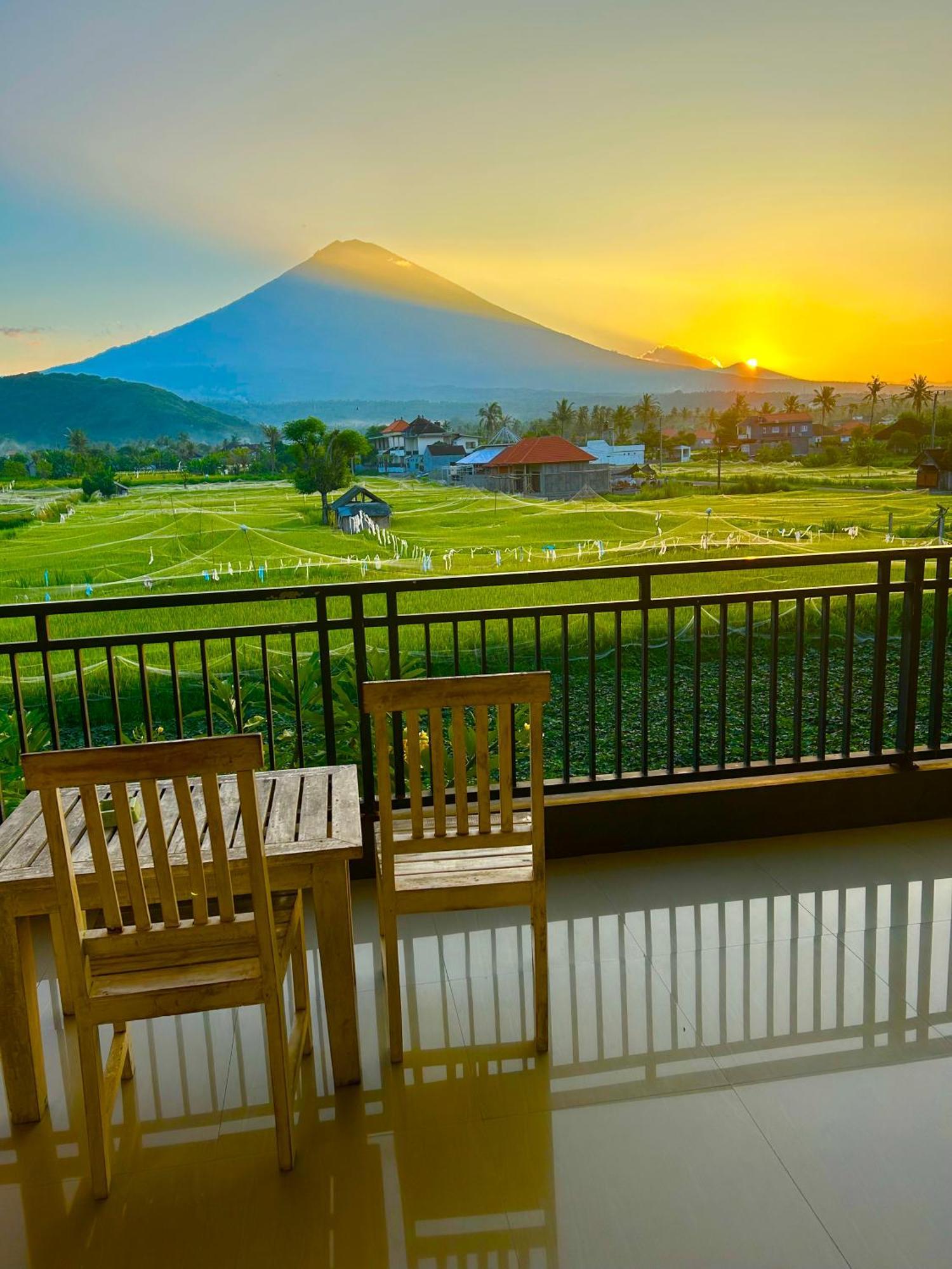 D'Uma Amed Homestay エクステリア 写真
