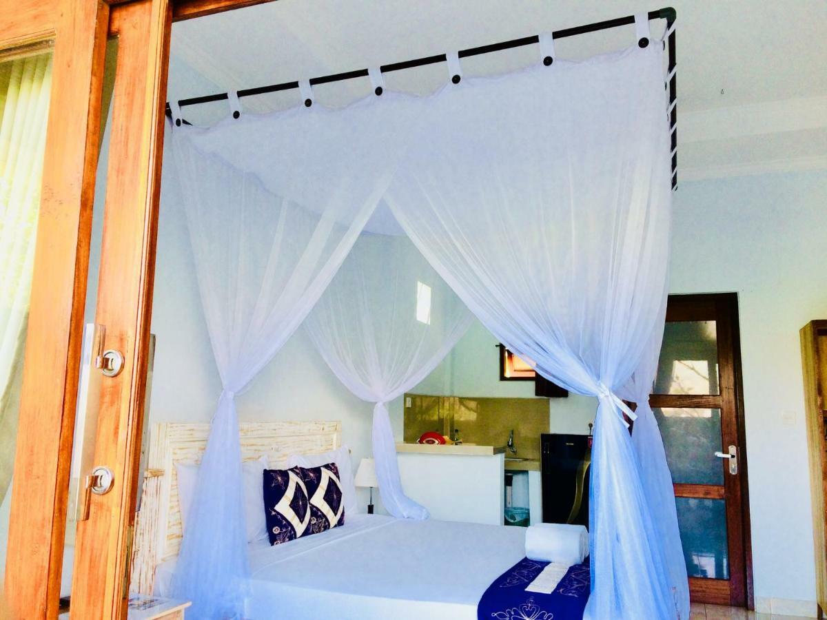 D'Uma Amed Homestay エクステリア 写真