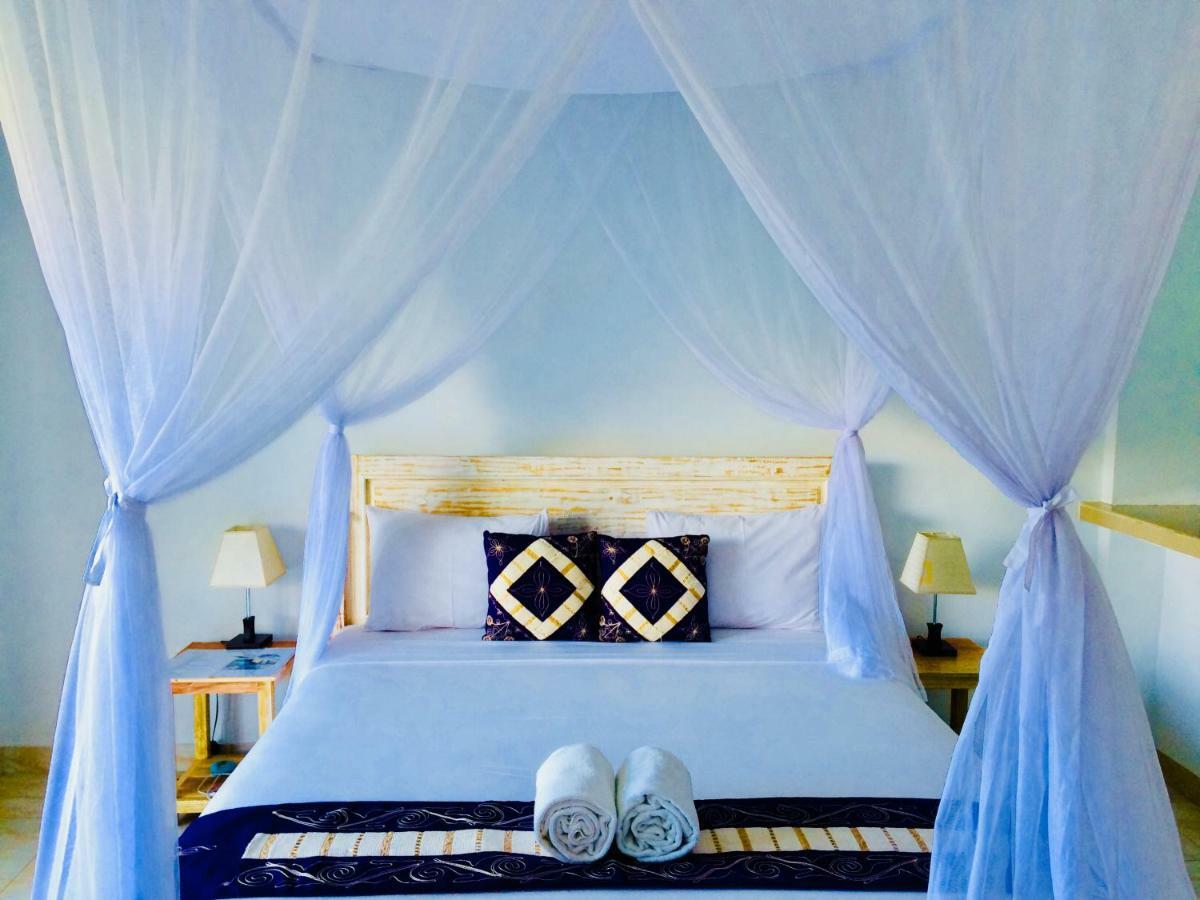 D'Uma Amed Homestay エクステリア 写真