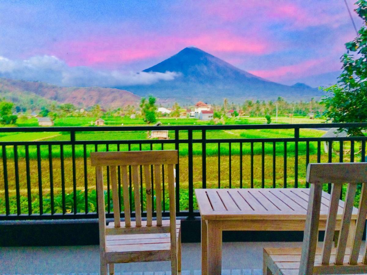D'Uma Amed Homestay エクステリア 写真