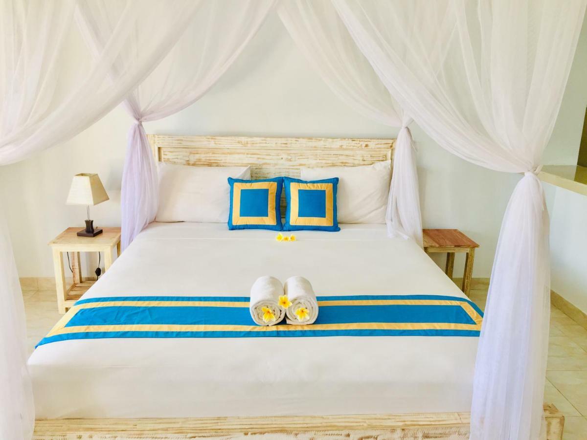 D'Uma Amed Homestay エクステリア 写真