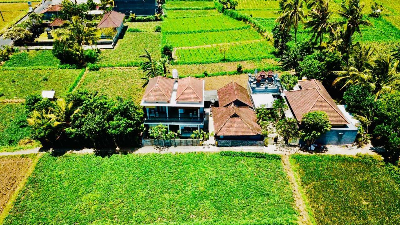 D'Uma Amed Homestay エクステリア 写真