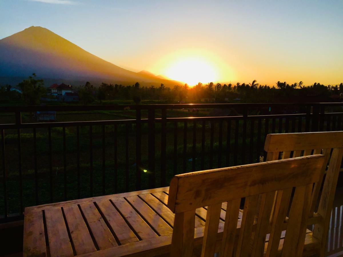D'Uma Amed Homestay エクステリア 写真